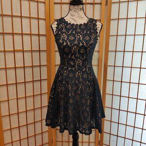 Jodi Kristopher Navy Blue and Tan Floral Lace Dress, Size 3, EUC!